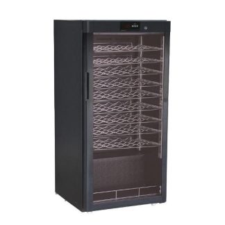 Viinikaappi Forcar (G-BJ208)